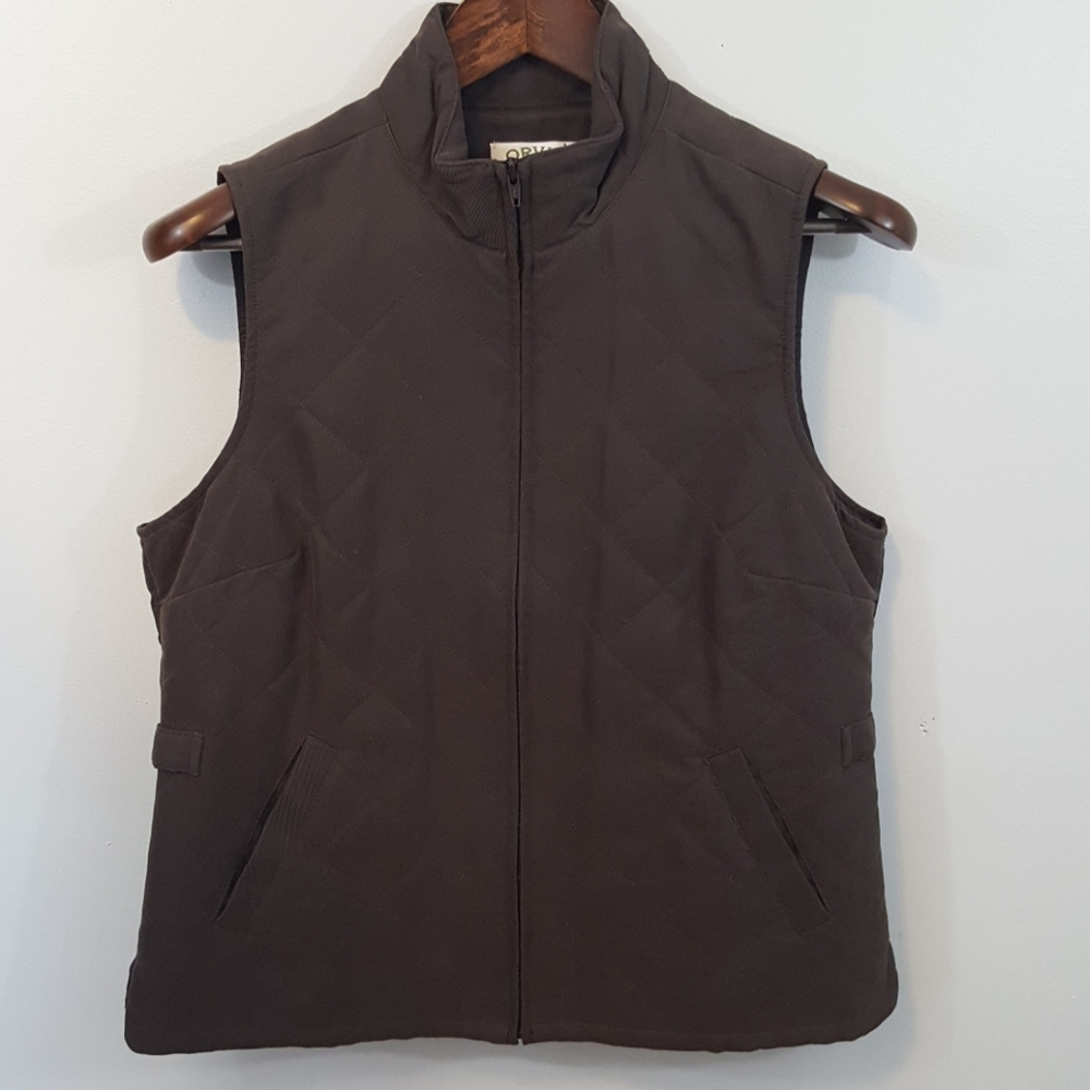 Orvis  women's vest size small. Brown